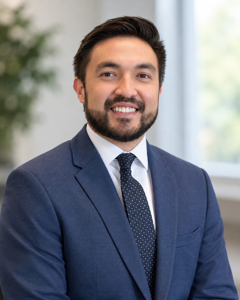 Portrait of Dr. Alexander Lavarez, dentist in Whitehouse Station, New Jersey